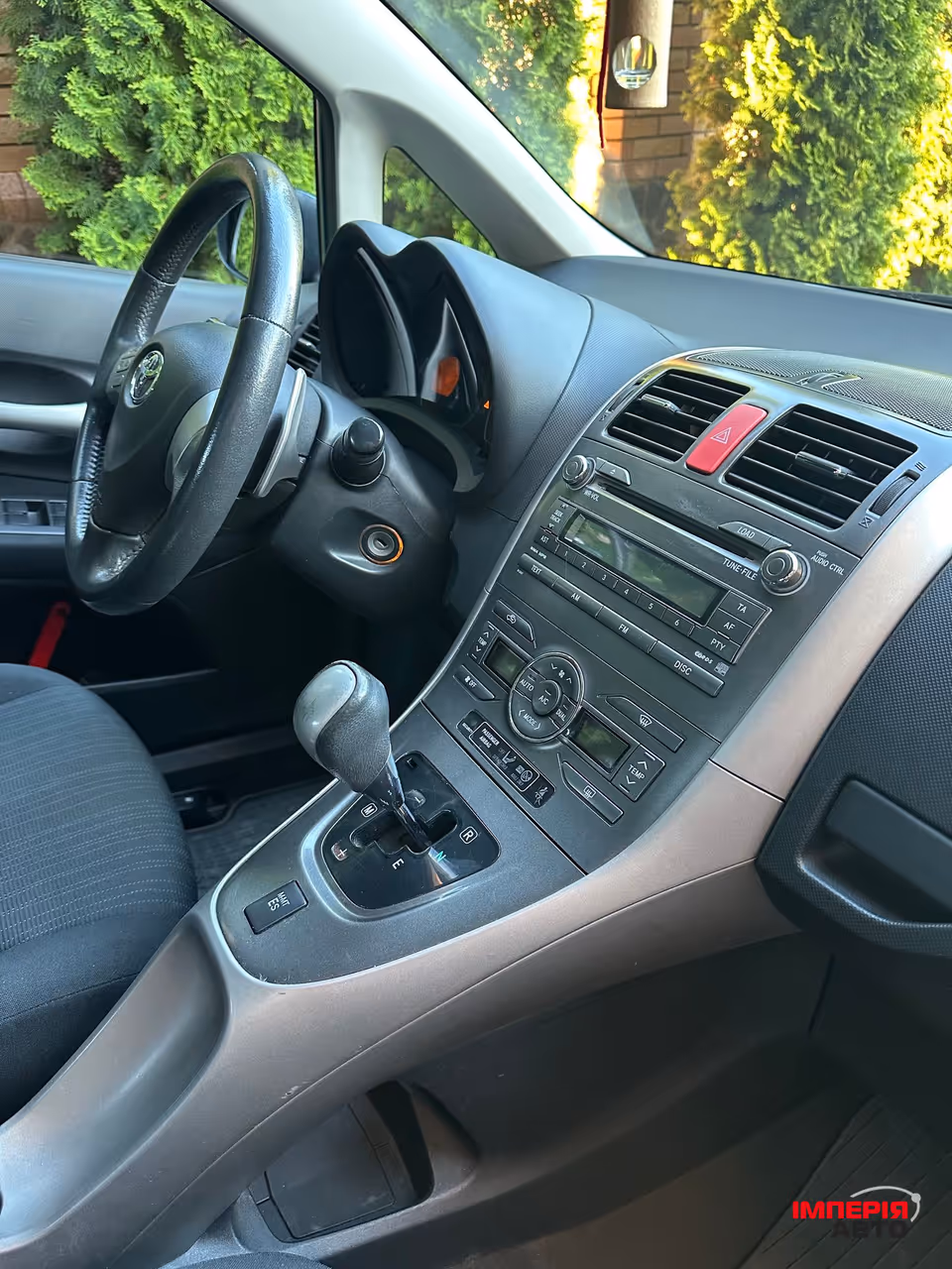 Toyota Auris - фото 14
