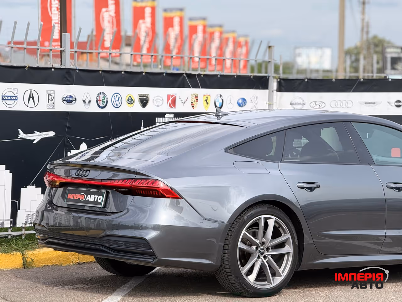 Audi A7 - фото 12