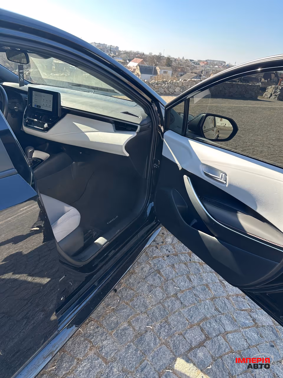 Toyota Corolla - фото 2