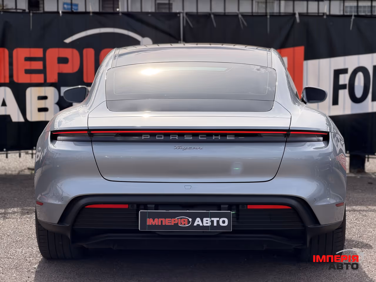 Porsche Taycan - фото 5