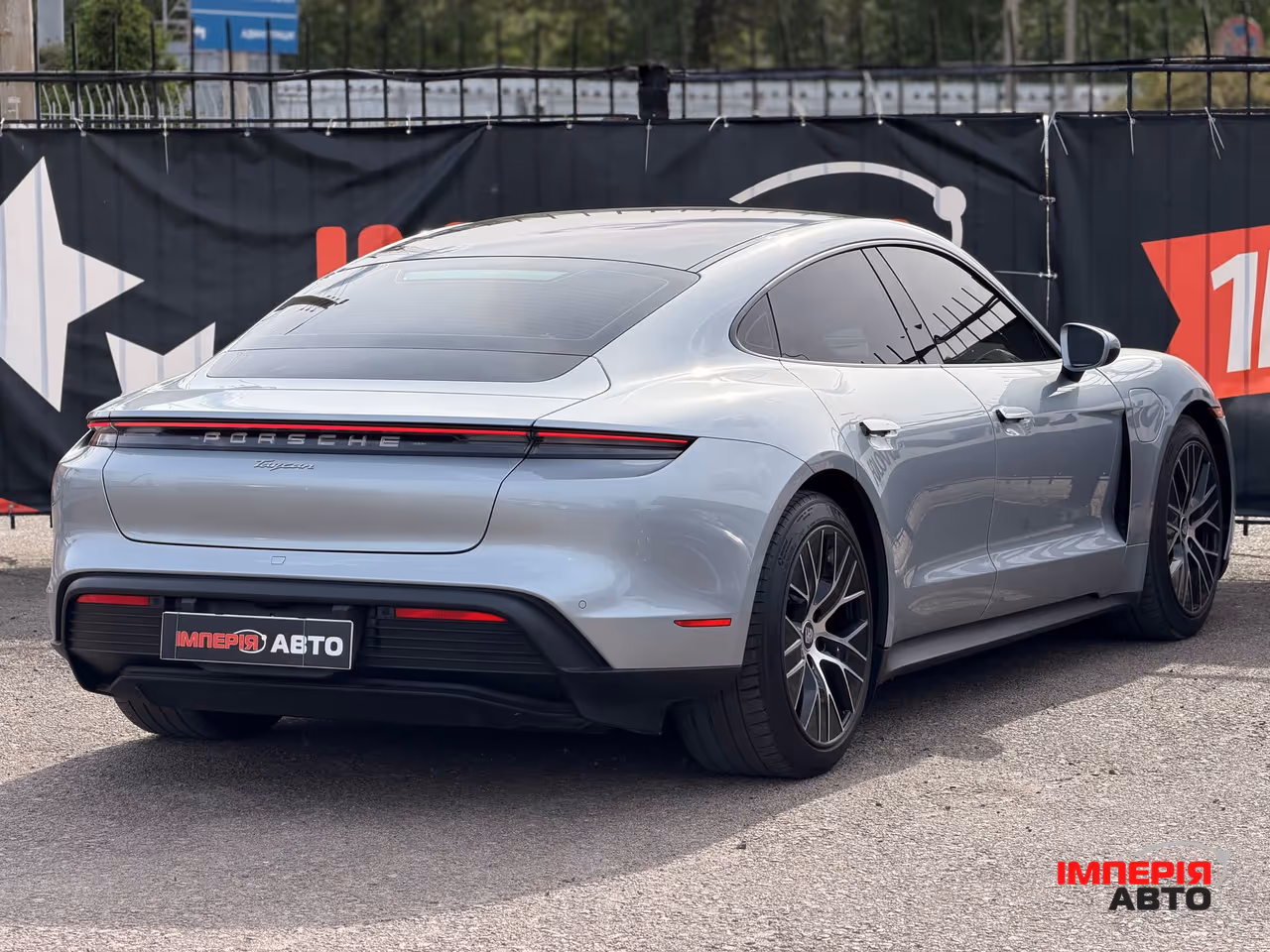 Porsche Taycan - фото 4