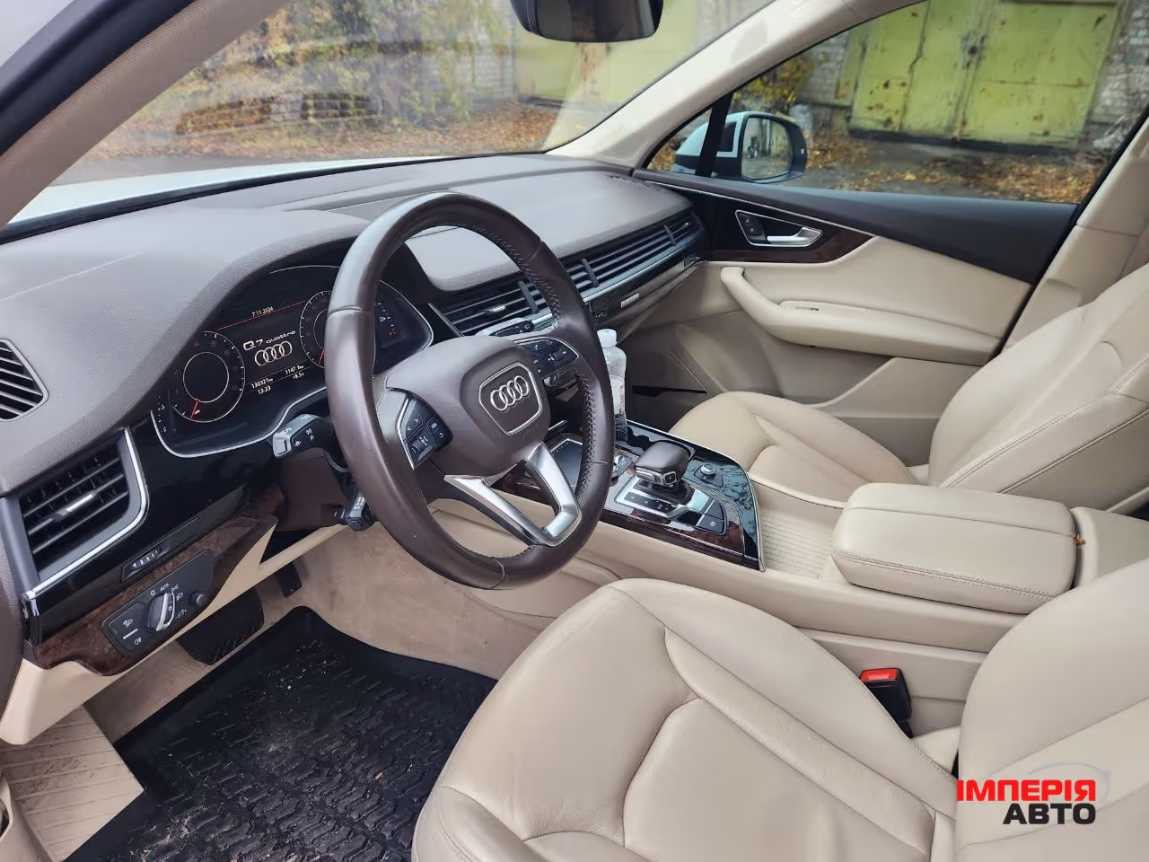 Audi Q7 - фото 20