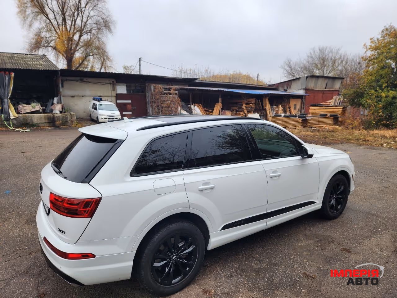 Audi Q7 - фото 44