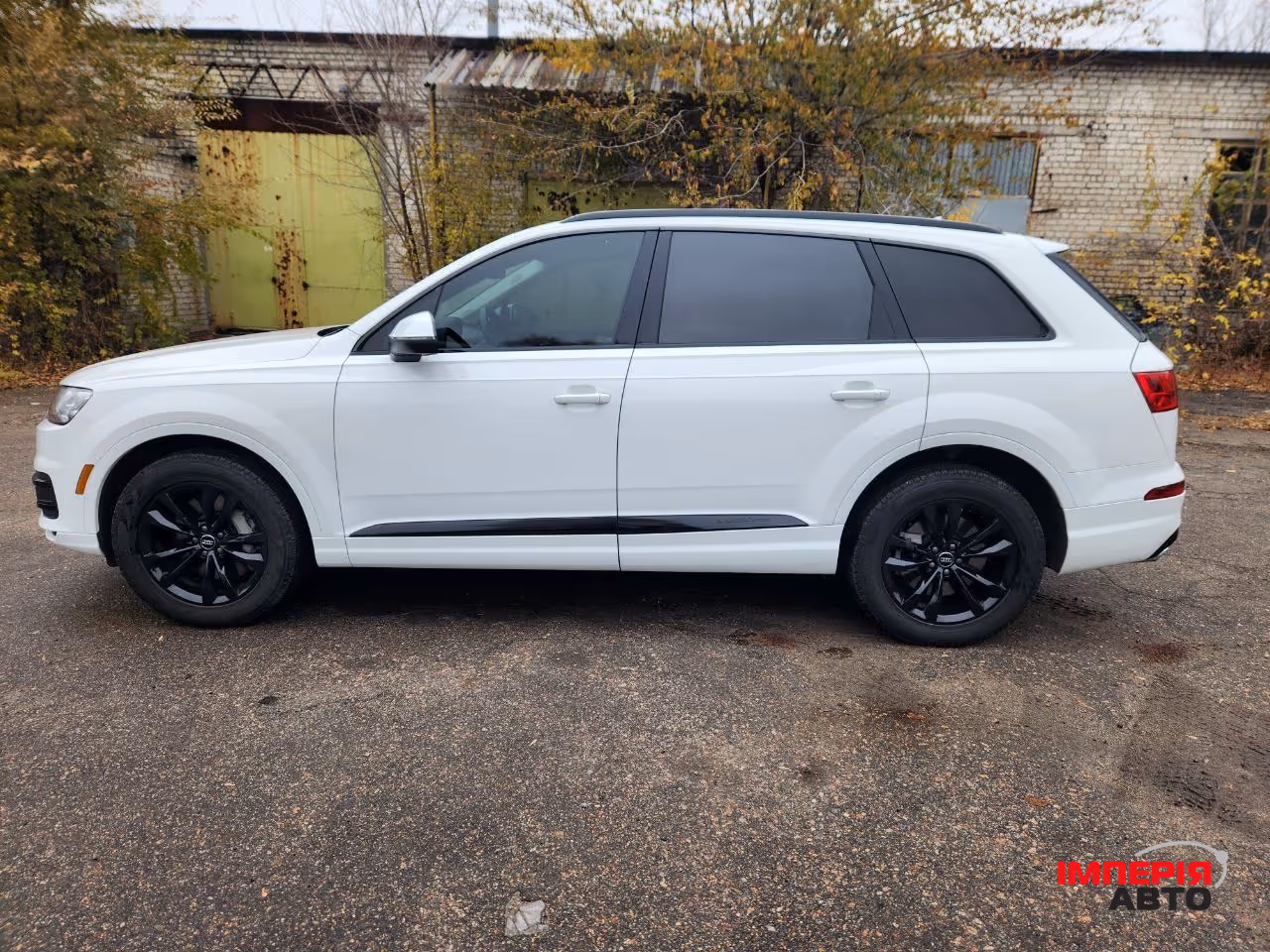 Audi Q7 - фото 35