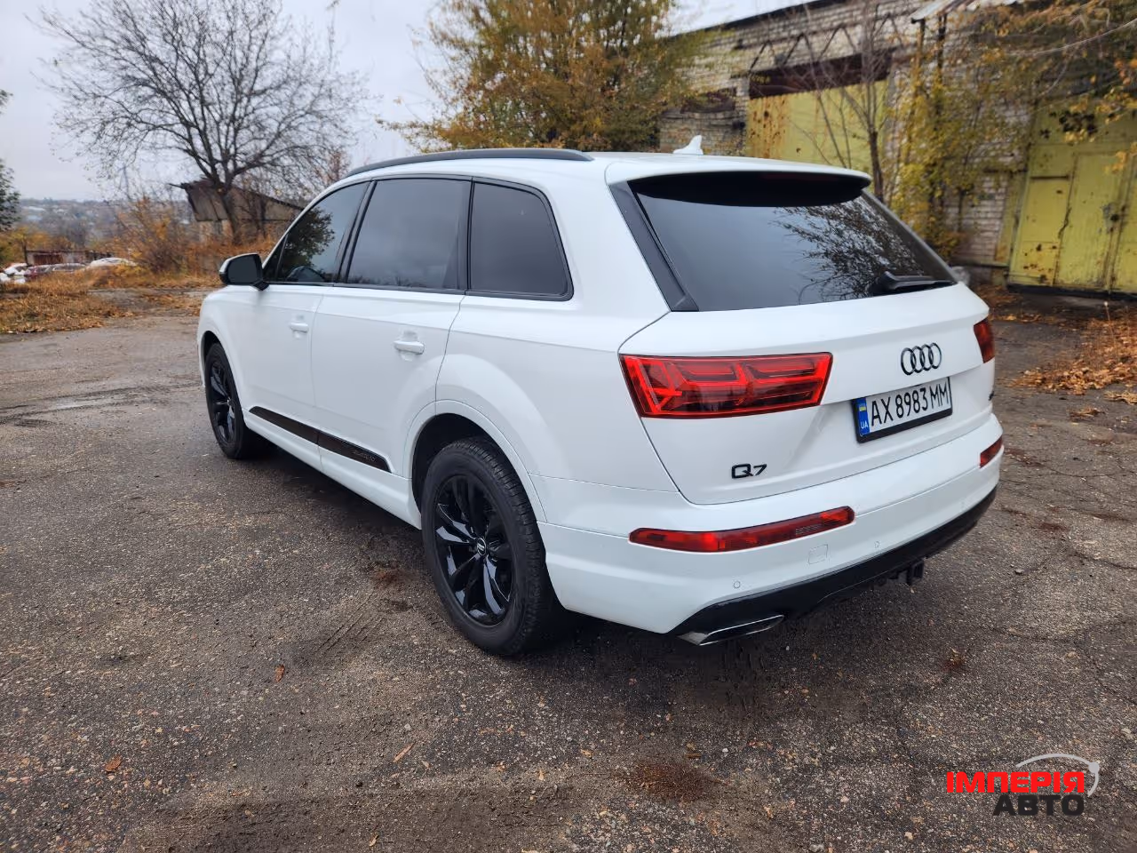 Audi Q7 - фото 33