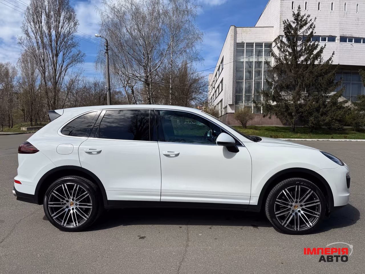 Porsche Cayenne - фото 7