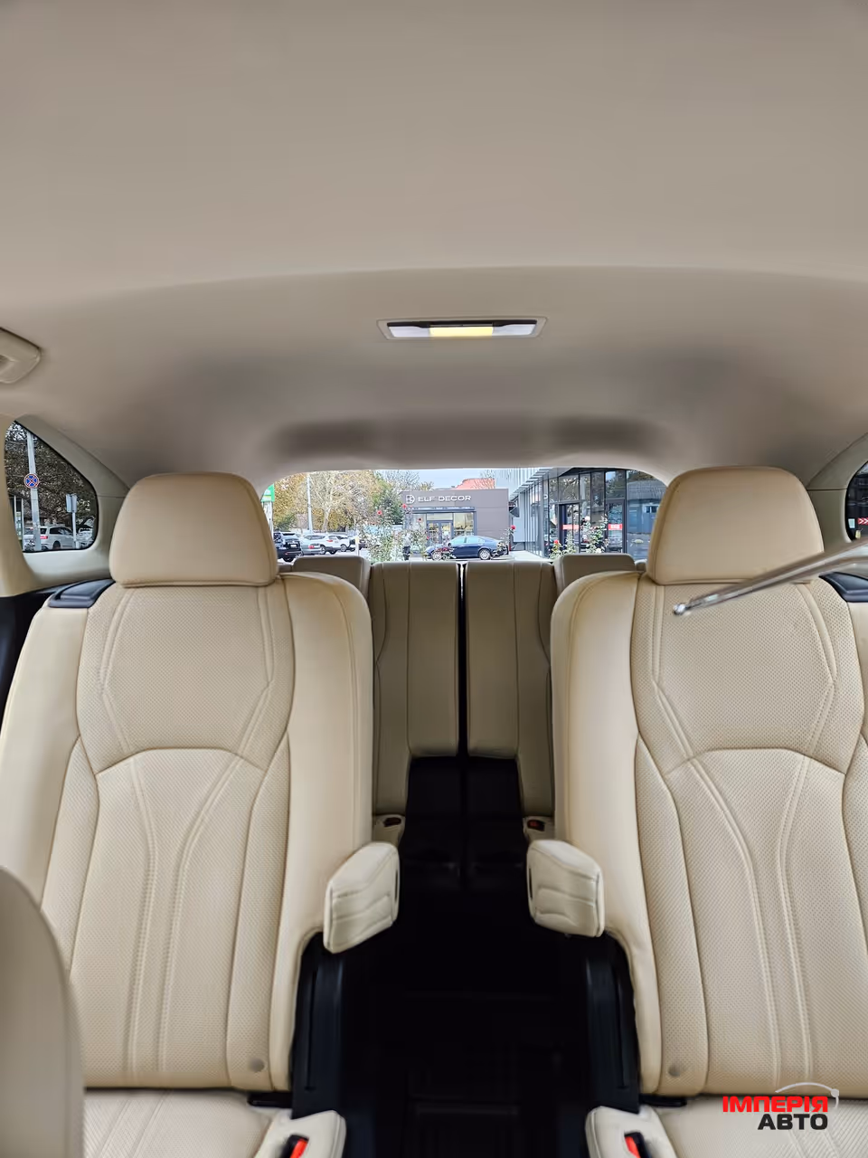 Lexus RX - фото 25