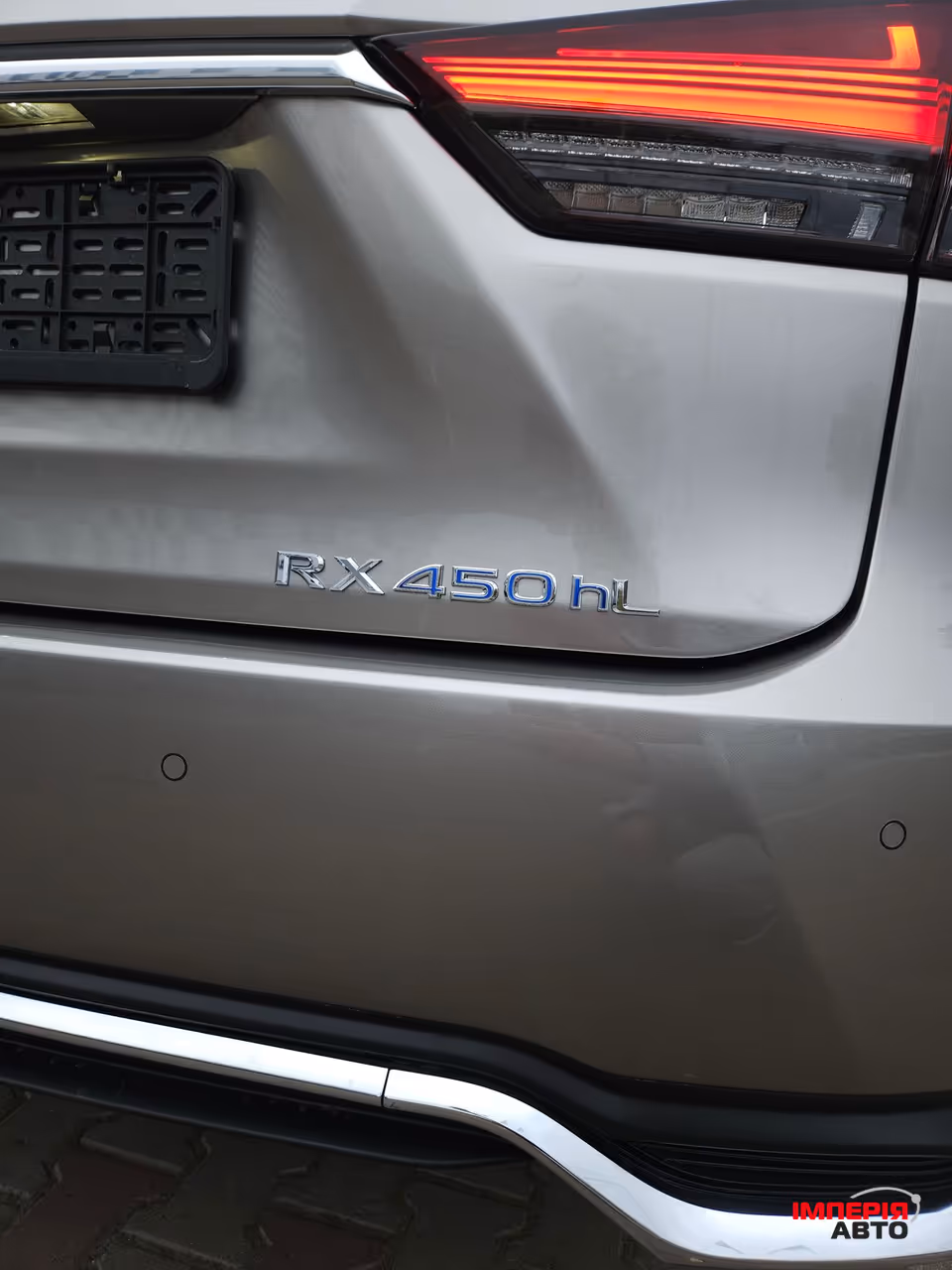 Lexus RX - фото 13