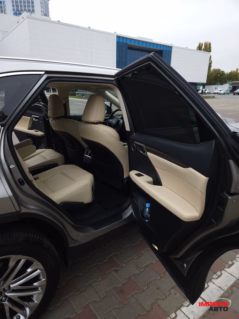 Lexus RX - фото 21
