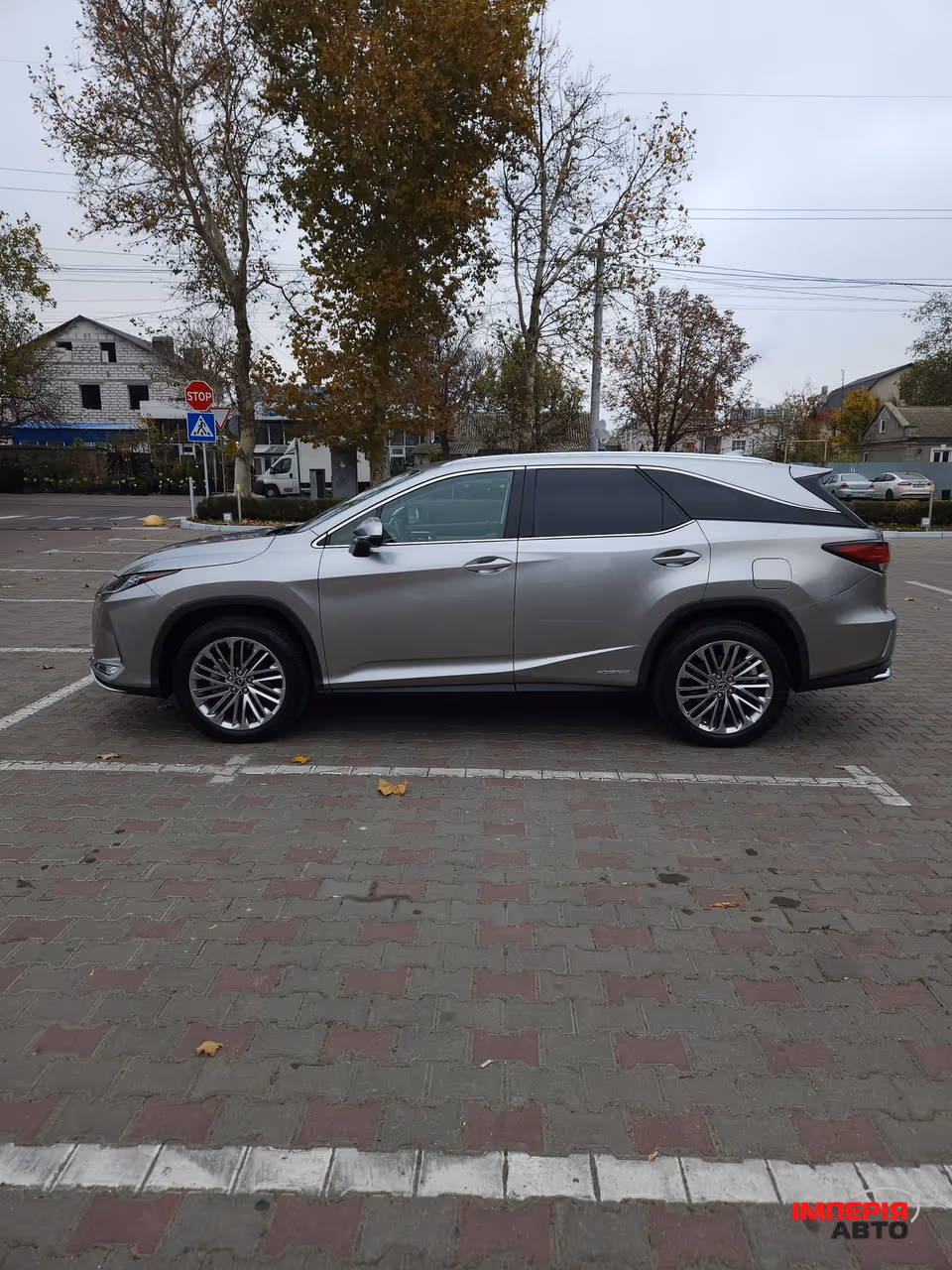 Lexus RX - фото 8