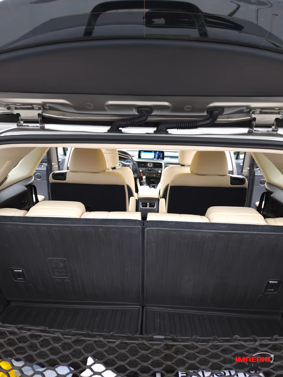Lexus RX - фото 27