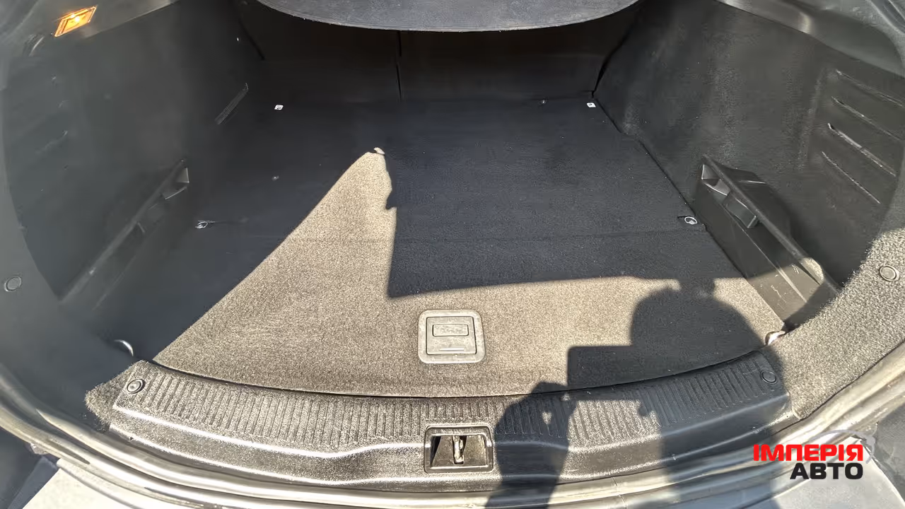 Renault Megane - фото 12