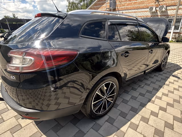 Renault Megane - фото 4