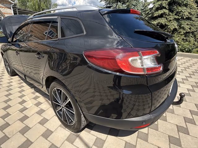 Renault Megane - фото 2
