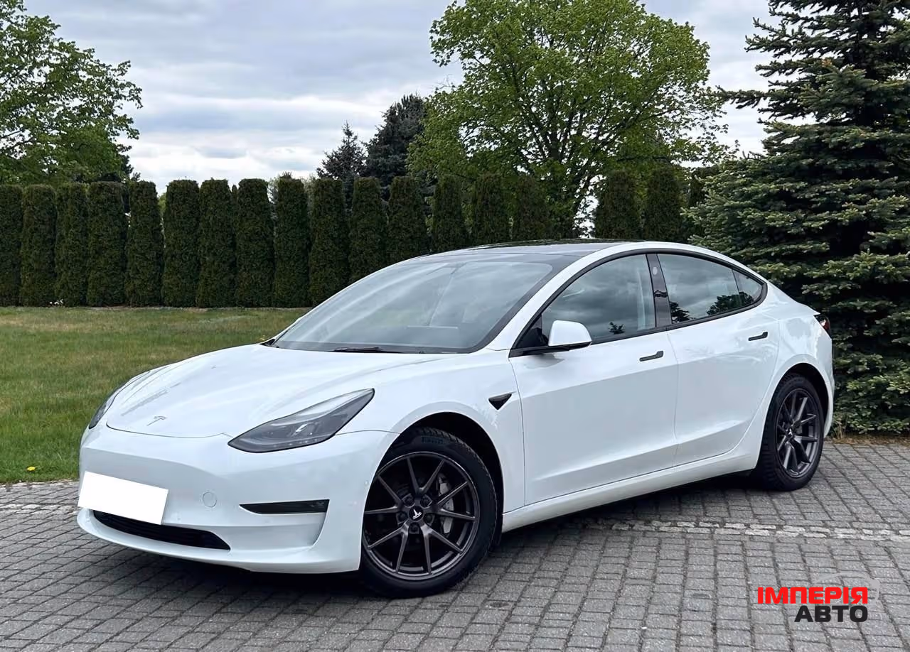 Tesla Model 3 - фото 3