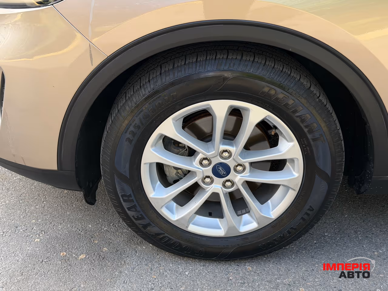 Ford Escape - фото 18