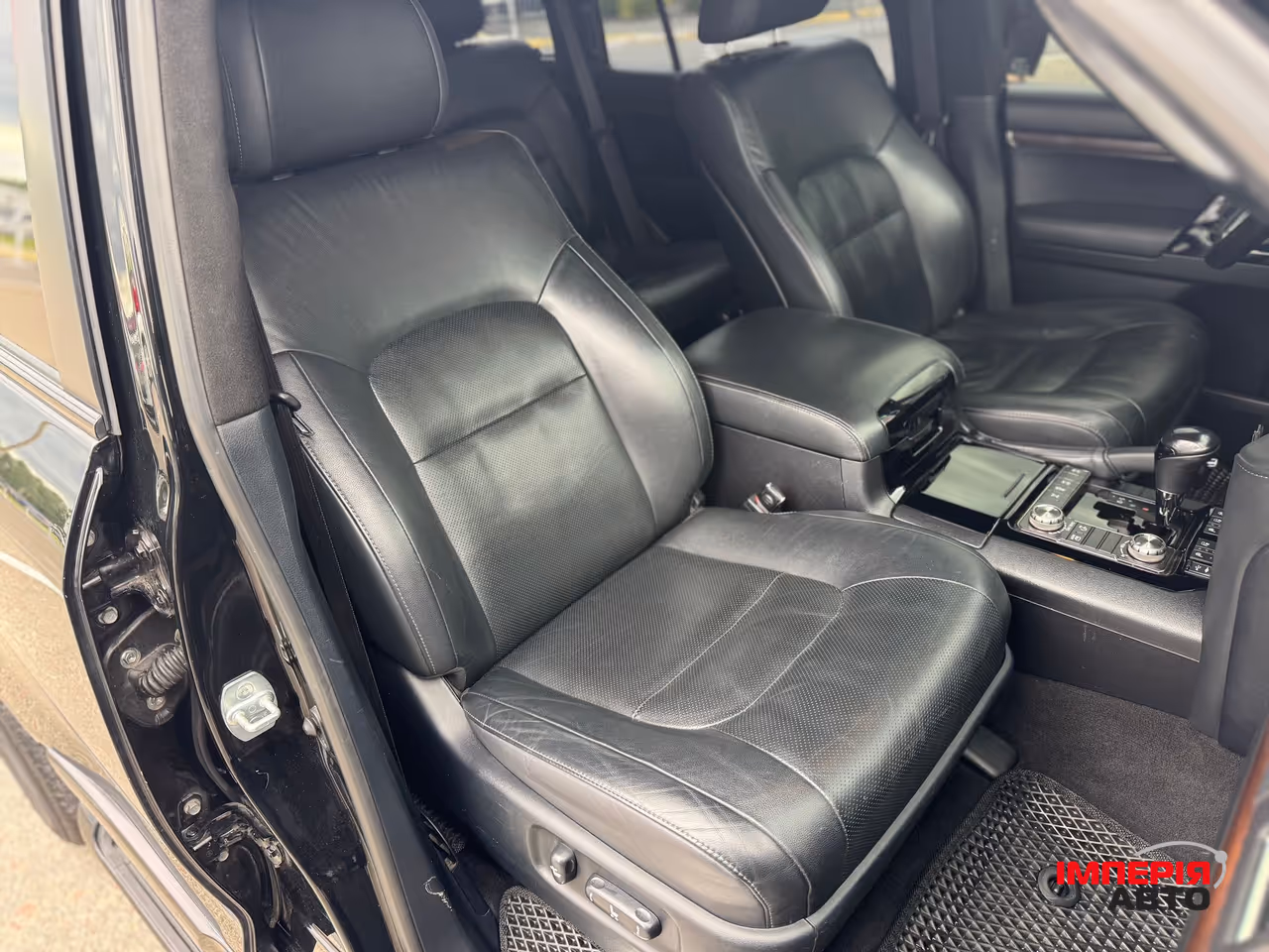 Toyota Land Cruiser - фото 13
