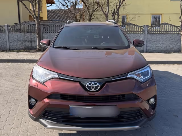 Toyota RAV4 - фото 2