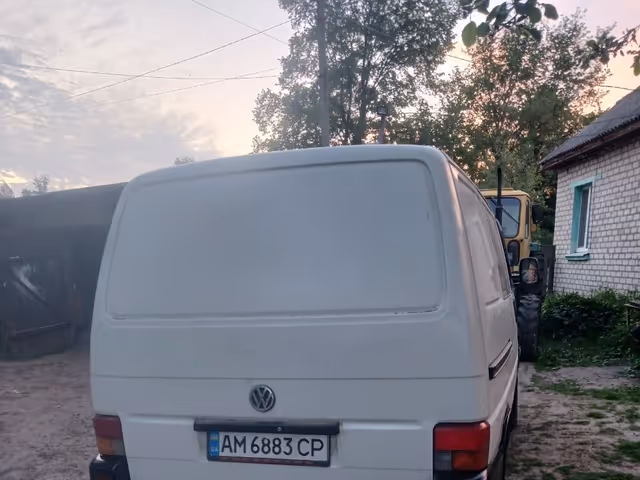 Volkswagen Transporter - фото 2