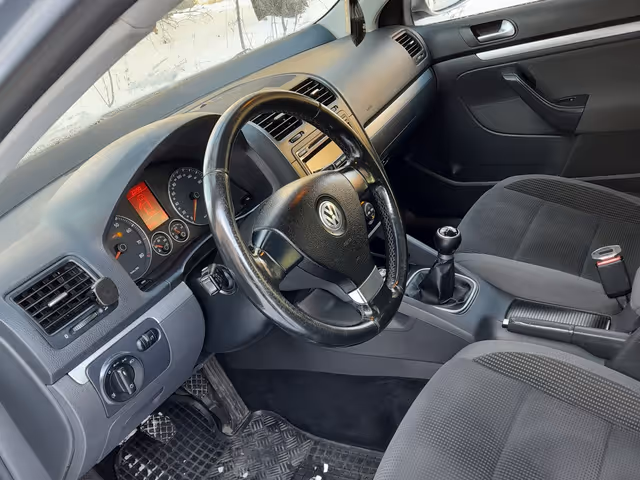 Volkswagen Golf - зображення 5
