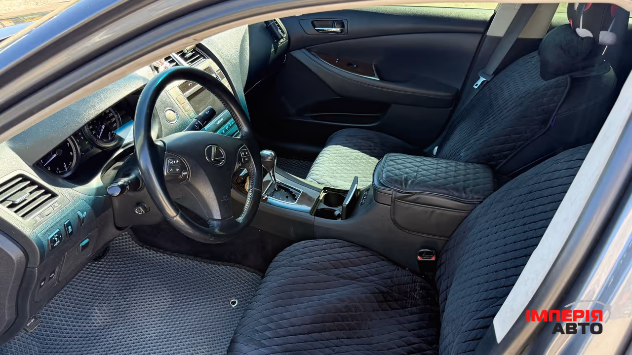 Lexus ES - фото 11