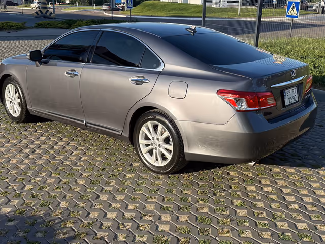 Lexus ES - фото 4