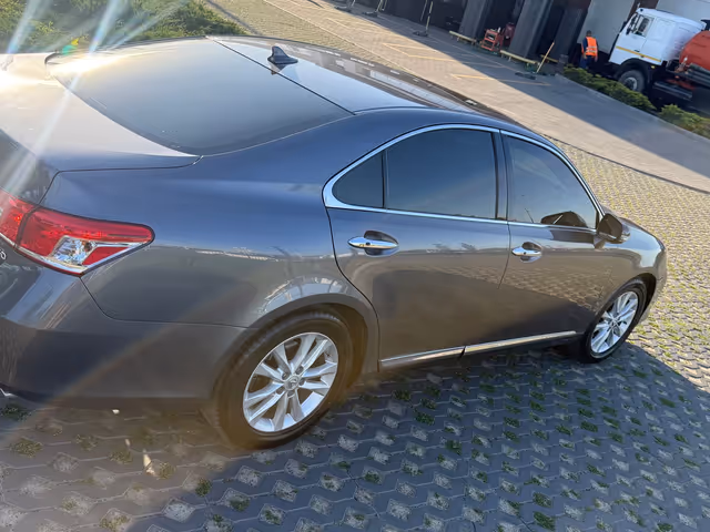Lexus ES - фото 5