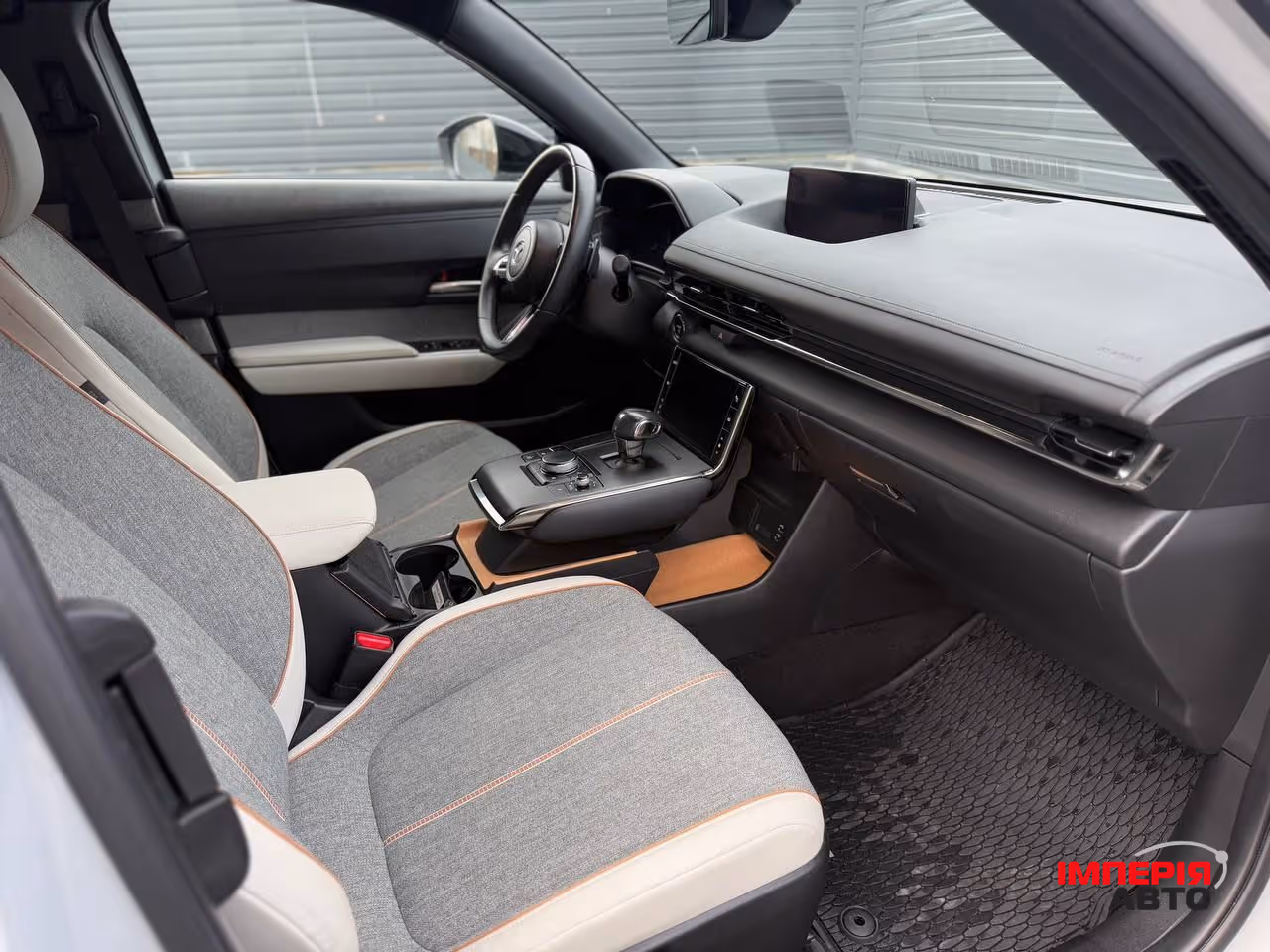 Mazda MX-30 - фото 12