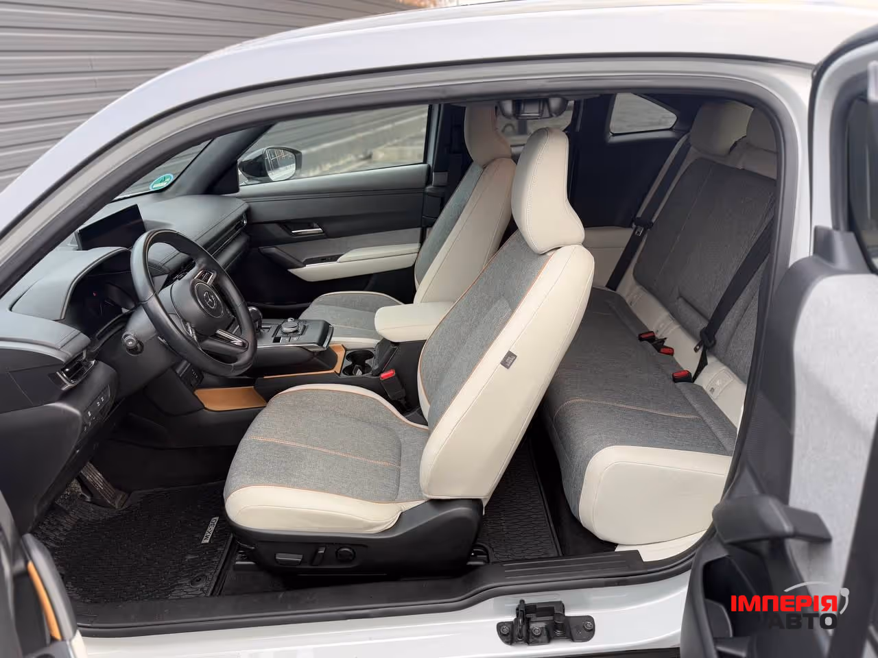Mazda MX-30 - фото 17