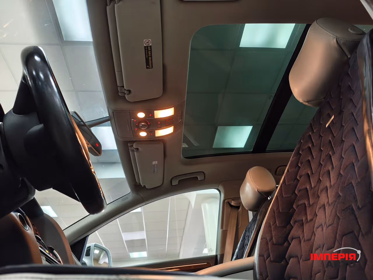Audi Q7 - фото 8