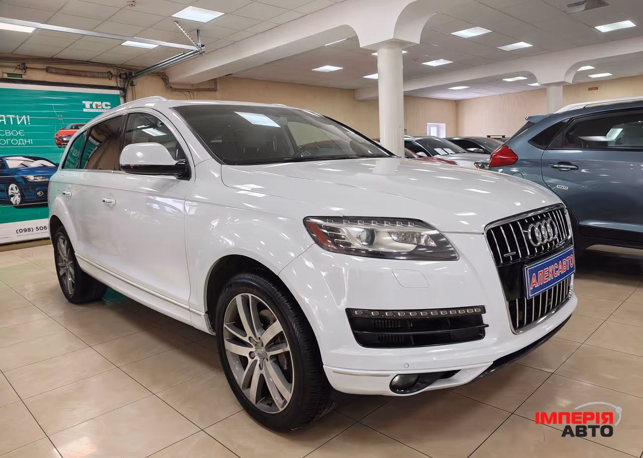 Audi Q7 - фото 1