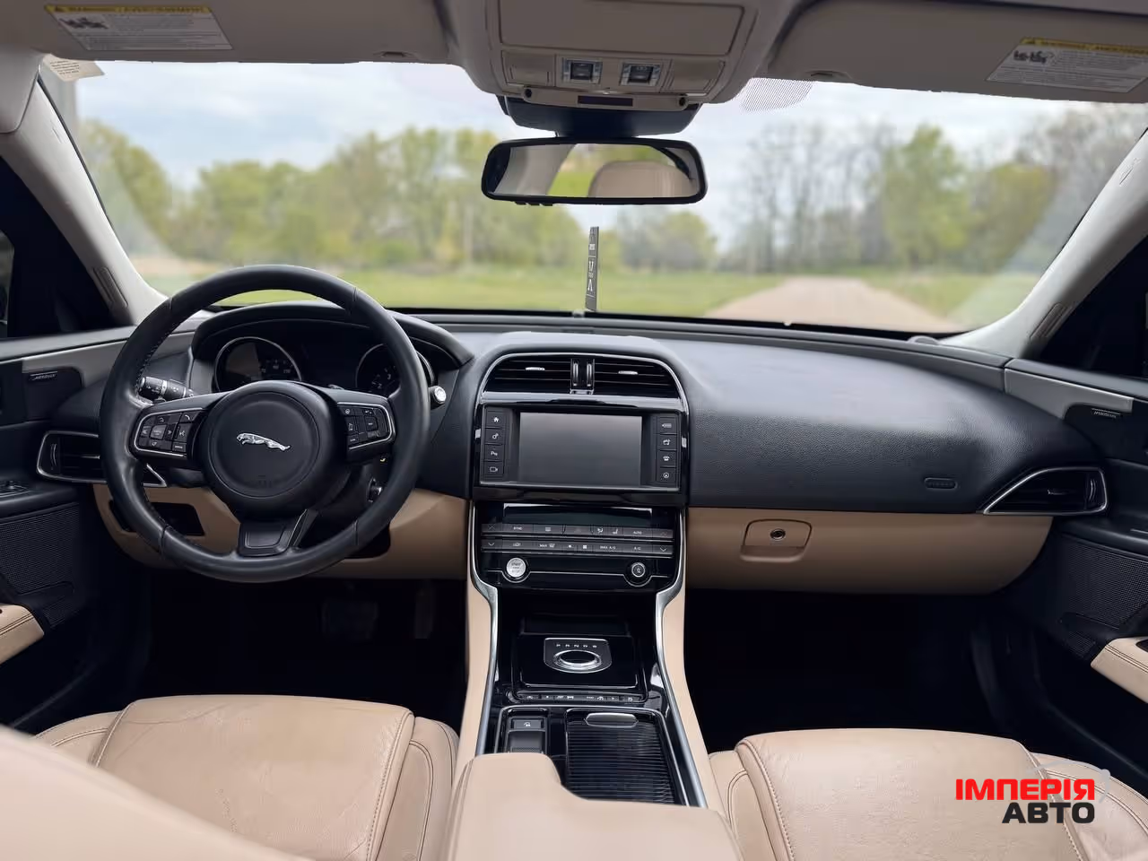 Jaguar XE - фото 39