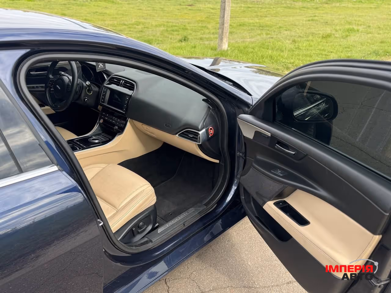 Jaguar XE - фото 33