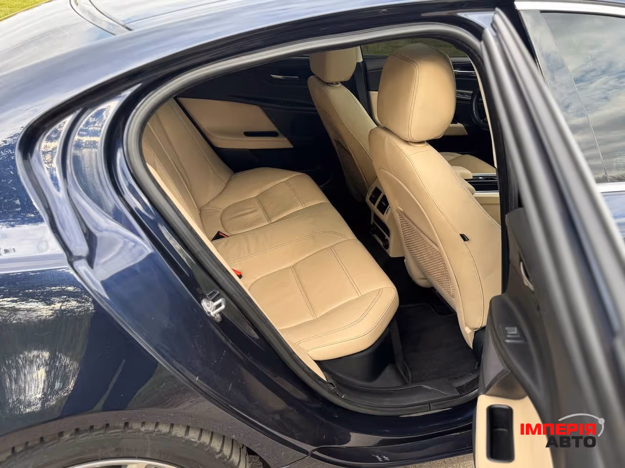 Jaguar XE - фото 37