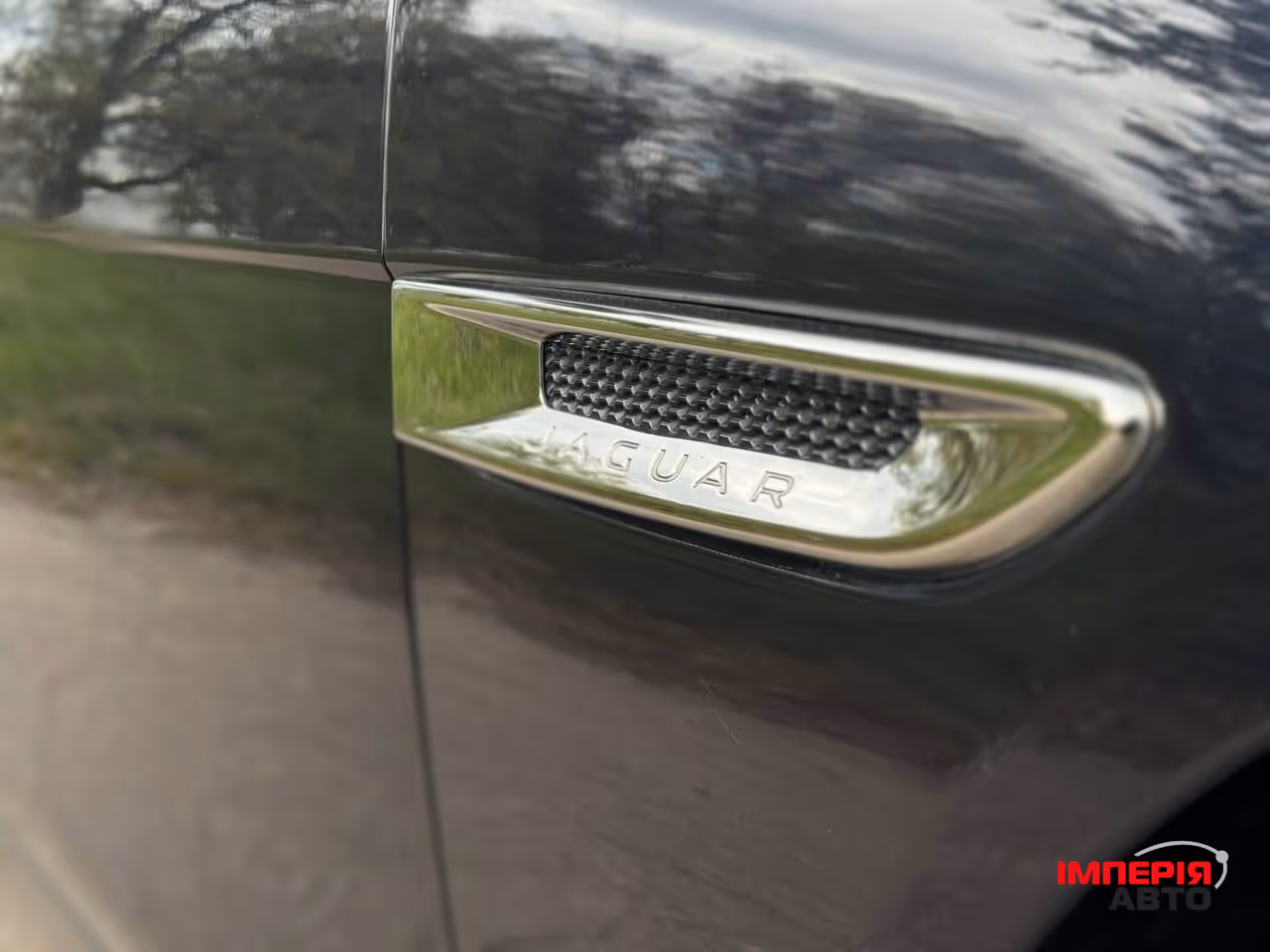 Jaguar XE - фото 18
