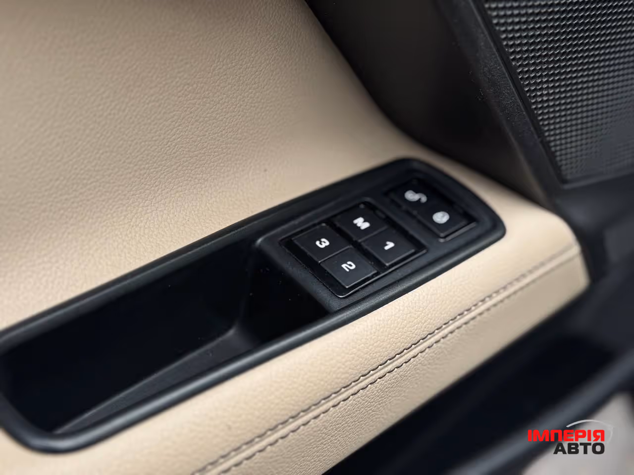 Jaguar XE - фото 51