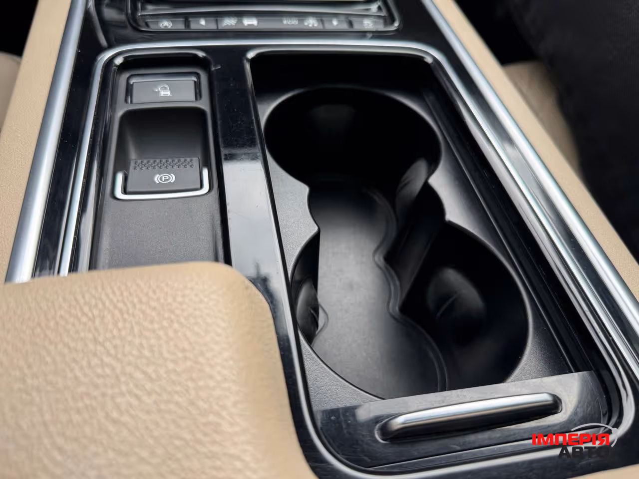 Jaguar XE - фото 48