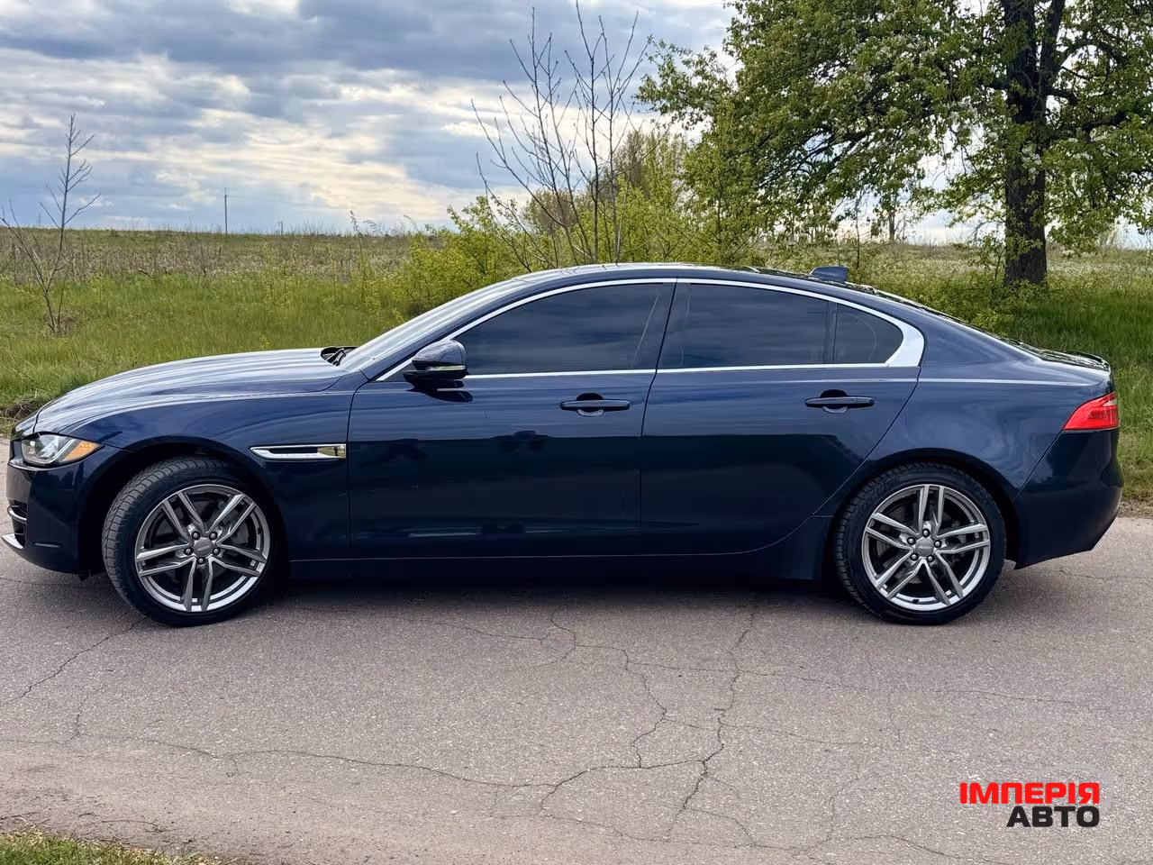 Jaguar XE - фото 5