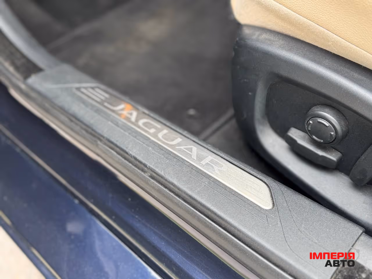 Jaguar XE - фото 55