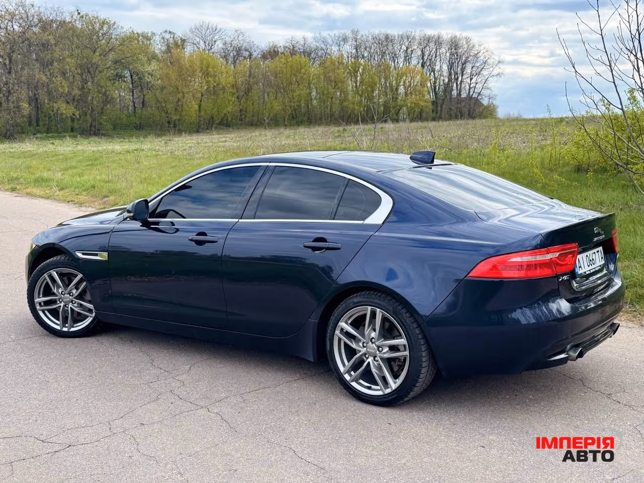 Jaguar XE - фото 6