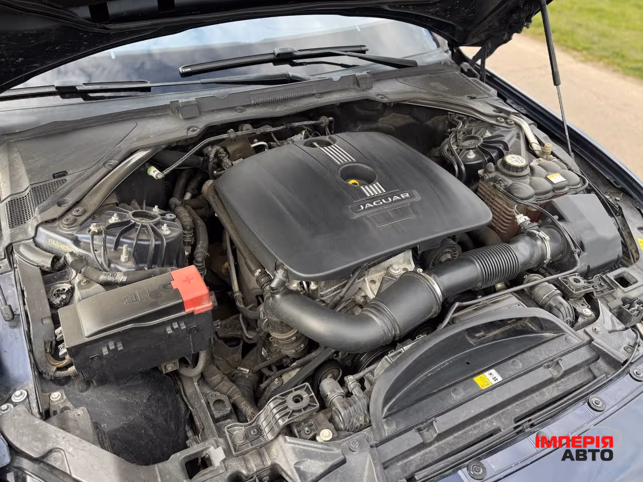 Jaguar XE - фото 66