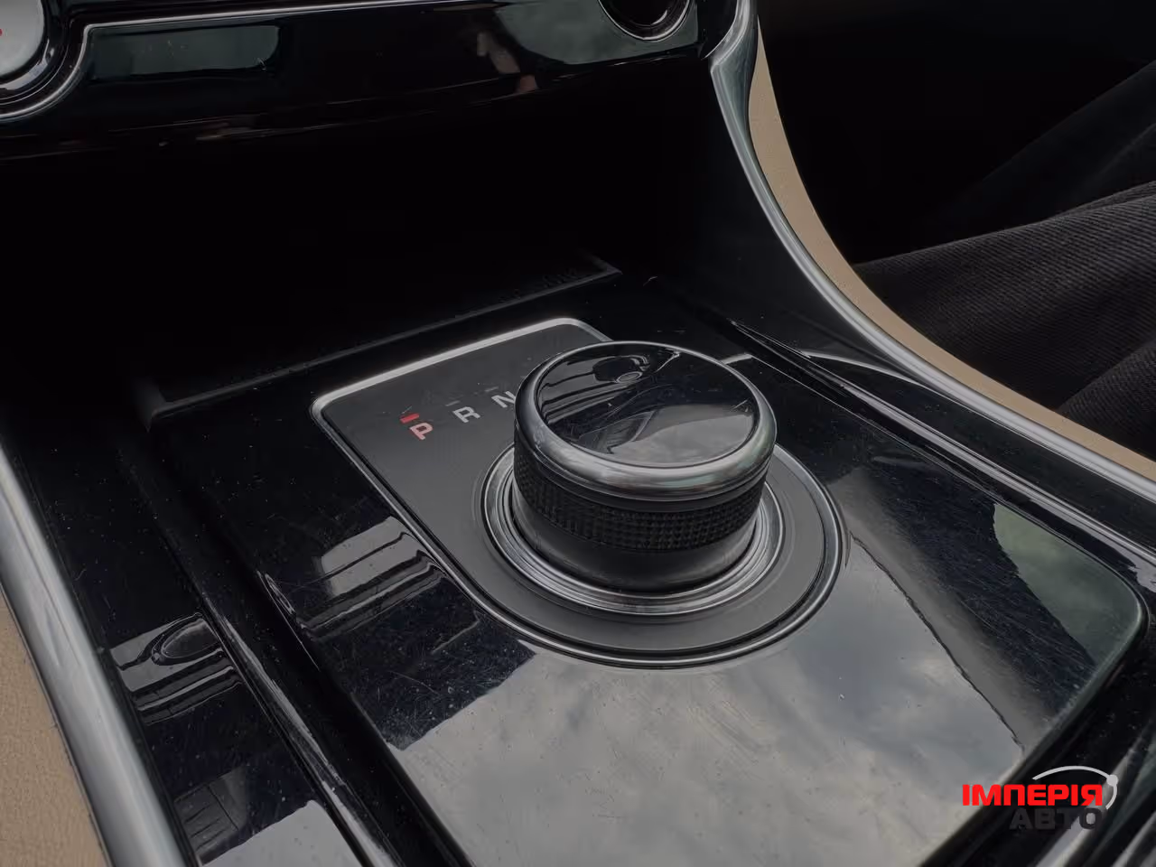 Jaguar XE - фото 47
