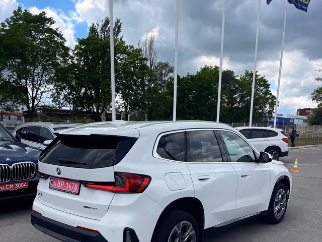 BMW X1 - фото 4