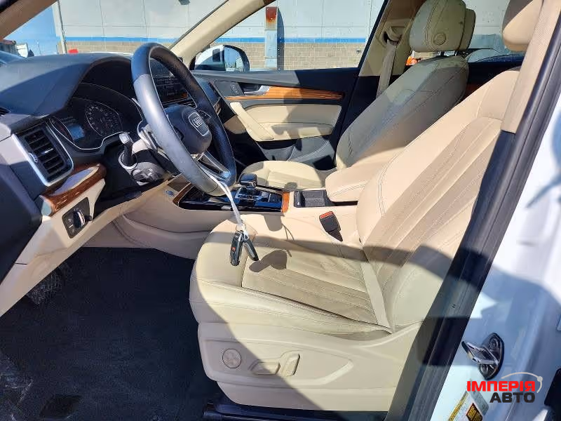 Audi Q5 - фото 9