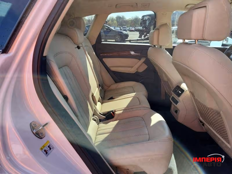 Audi Q5 - фото 11