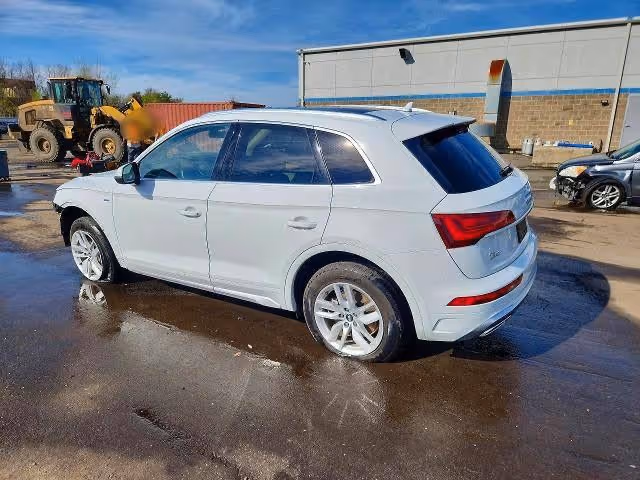Audi Q5 - фото 2