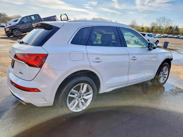 Audi Q5 - фото 5