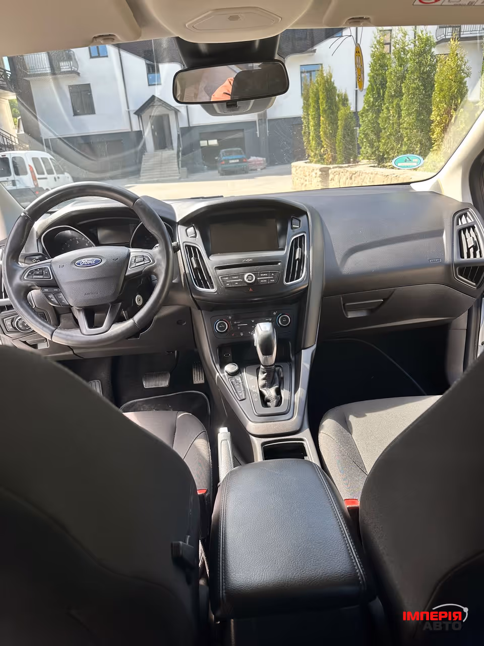 Ford Focus - фото 8