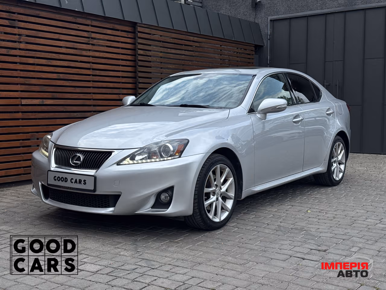 Lexus IS - фото 3