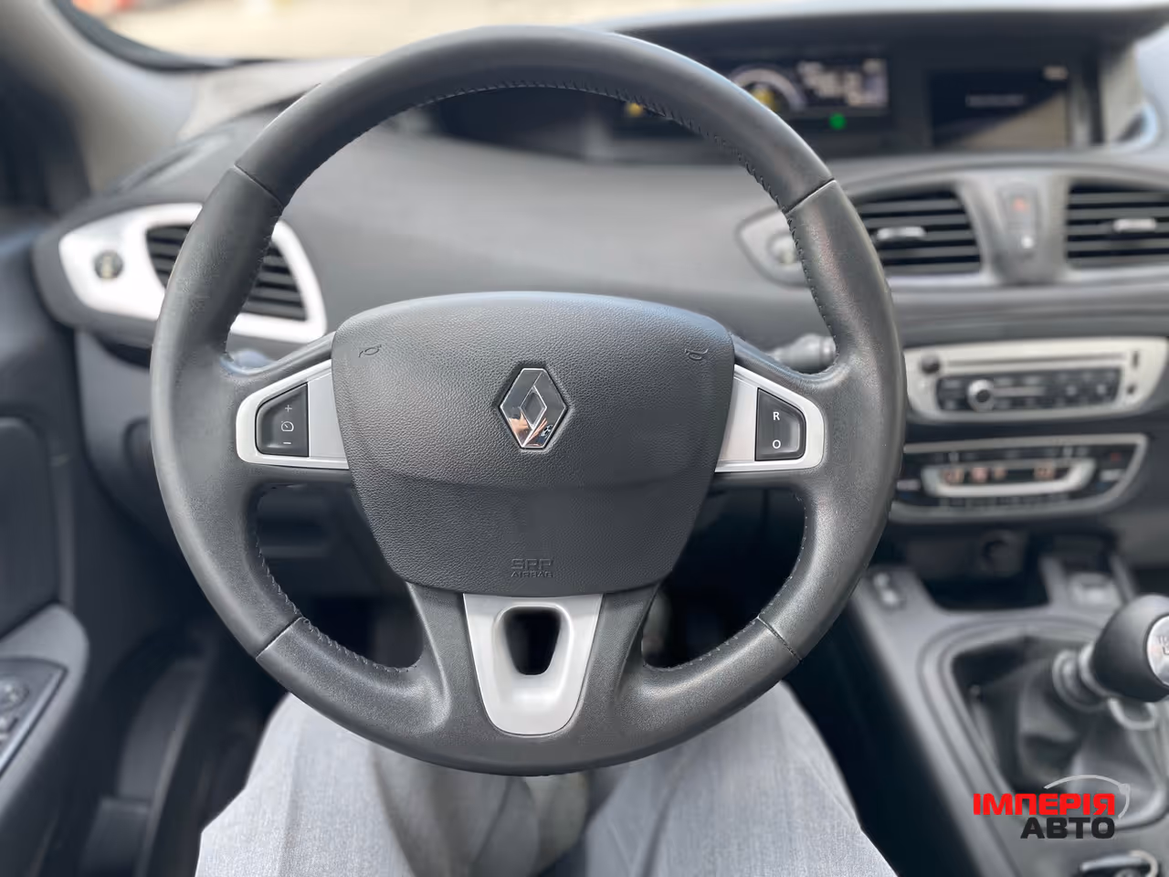 Renault Scenic - фото 19
